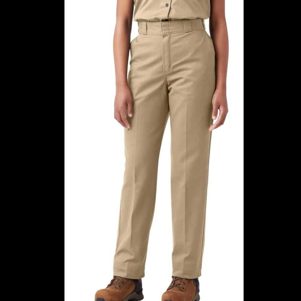 Dickies Womens original 847 work pants. Size 6petite New. Worn once